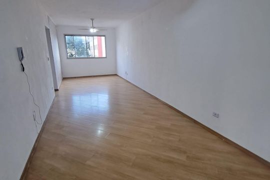 Sala de apartamento para alugar com 2 quartos, 66m² em Quitaúna, Osasco