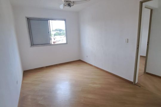 Quarto 1 de apartamento para alugar com 2 quartos, 66m² em Quitaúna, Osasco