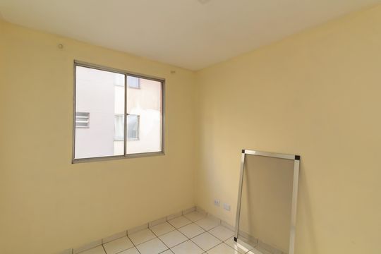 Quarto 3 de apartamento à venda com 3 quartos, 56m² em Guaianases, São Paulo