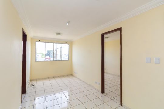 Sala de apartamento à venda com 3 quartos, 56m² em Guaianases, São Paulo