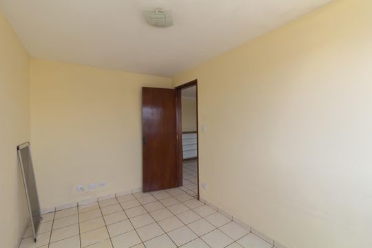 Quarto 2 de apartamento à venda com 3 quartos, 56m² em Guaianases, São Paulo