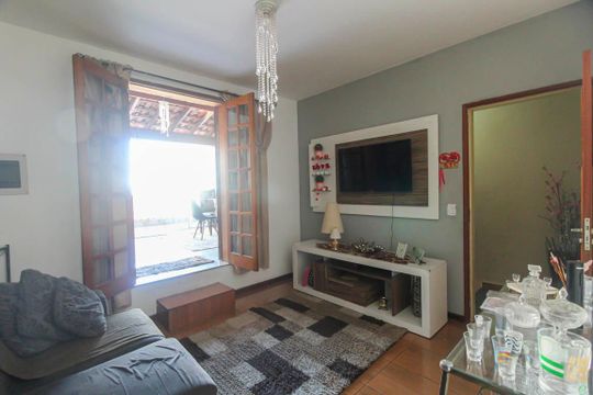 Casa à venda com 3 quartos, 125m² em Vila Primavera, São Paulo