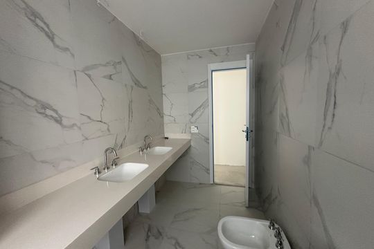 Banheiro da Suíte 3 de apartamento para alugar com 3 quartos, 175m² em Alphaville Conde Ii, Barueri