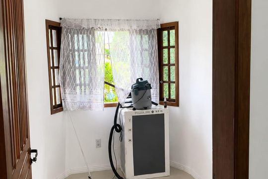 Quarto 2 de casa para alugar com 4 quartos, 192m² em Santa Cruz, Rio de Janeiro