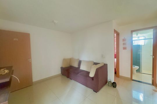 Sala de apartamento para alugar com 2 quartos, 43m² em Água Chata, Guarulhos