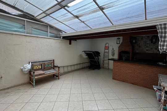 Quintal de casa à venda com 3 quartos, 180m² em Vila Alzira, Santo André