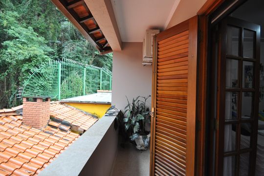 Sacada da Suíte 2 de casa de condomínio à venda com 4 quartos, 320m² em Vila Albertina, São Paulo