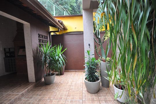 Quintal de casa de condomínio à venda com 4 quartos, 320m² em Vila Albertina, São Paulo