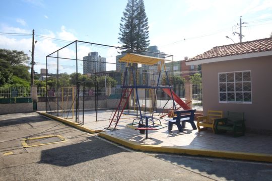 Área comum - Playground de casa de condomínio à venda com 3 quartos, 126m² em Jardim Ypu, Porto Alegre