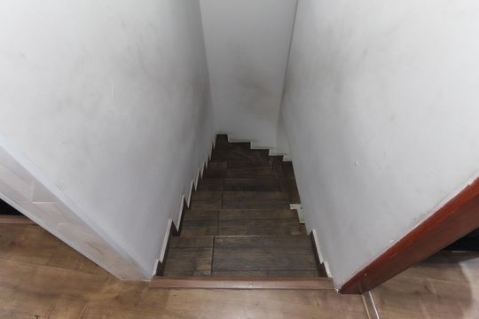 Escada de casa à venda com 2 quartos, 125m² em Vila Princesa Isabel, São Paulo