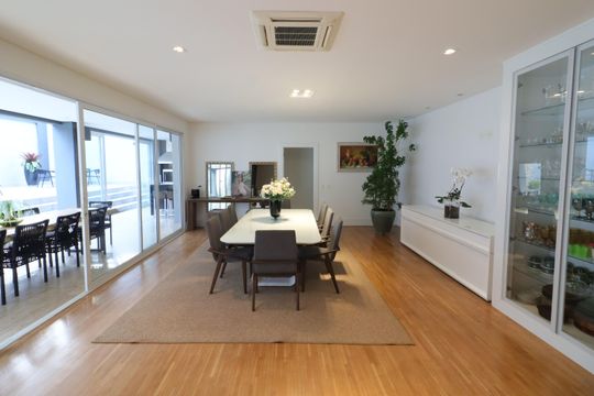 Sala de casa de condomínio à venda com 4 quartos, 750m² em Umuarama, Osasco