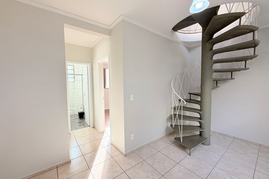 Sala de apartamento à venda com 2 quartos, 98m² em Vila Rami, Jundiaí