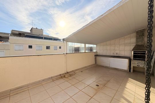Quintal com churrasqueira de apartamento à venda com 2 quartos, 98m² em Vila Rami, Jundiaí