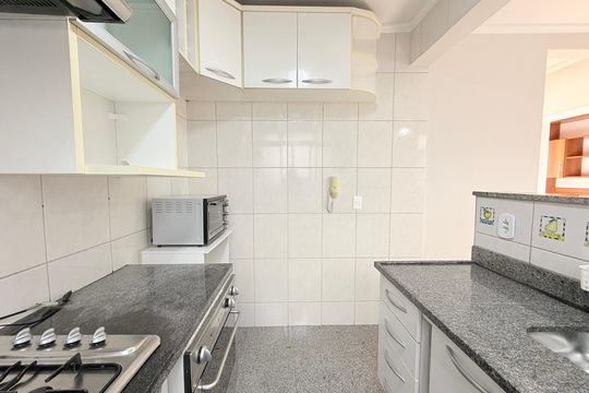 Cozinha de apartamento à venda com 2 quartos, 98m² em Vila Rami, Jundiaí