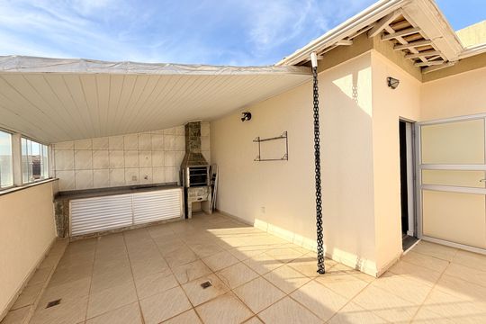 Quintal com churrasqueira de apartamento à venda com 2 quartos, 98m² em Vila Rami, Jundiaí