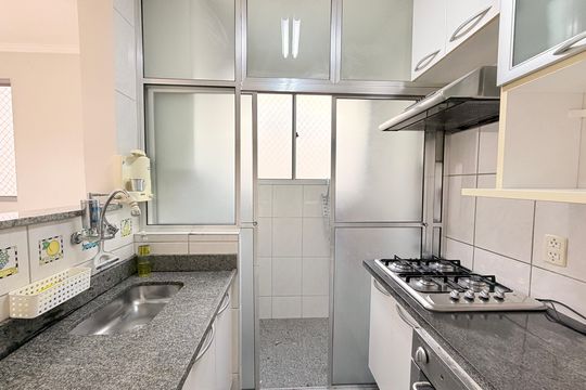 Cozinha de apartamento à venda com 2 quartos, 98m² em Vila Rami, Jundiaí