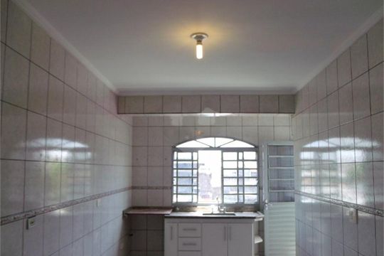 Casa à venda com 4 quartos, 277m² em Jardim Modelo, São Paulo