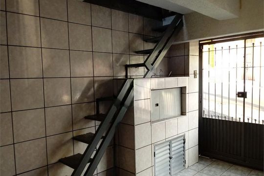 Casa à venda com 3 quartos, 250m² em Vila Francos, São Paulo