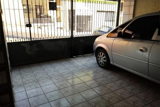 Casa à venda com 3 quartos, 250m² em Vila Francos, São Paulo