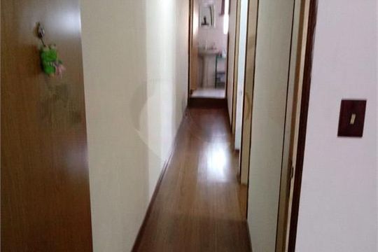 Casa à venda com 3 quartos, 250m² em Vila Francos, São Paulo
