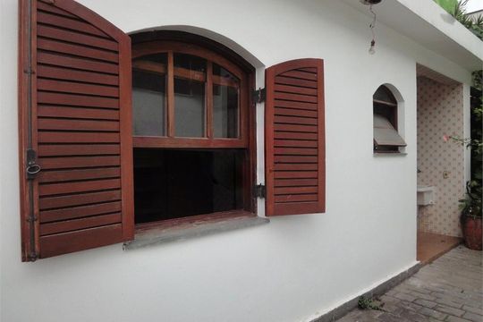 Casa à venda com 4 quartos, 269m² em Jardim Sao Bento, São Paulo