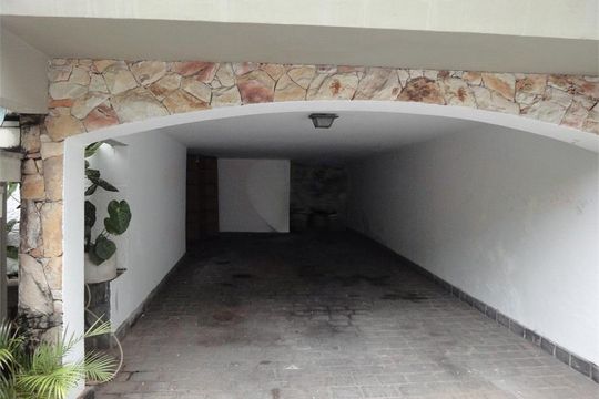 Casa à venda com 4 quartos, 269m² em Jardim Sao Bento, São Paulo