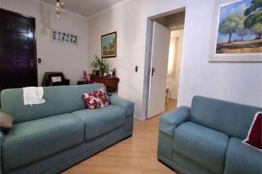Casa à venda com 3 quartos, 165m² em Parque Peruche, São Paulo