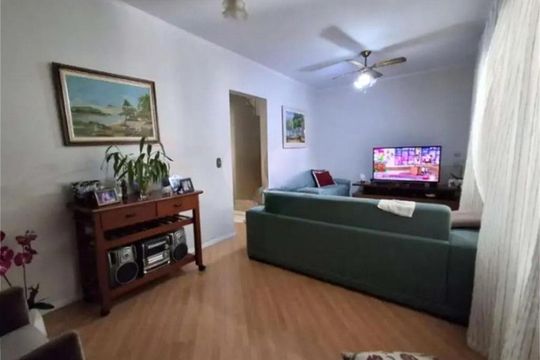 Casa à venda com 3 quartos, 165m² em Parque Peruche, São Paulo