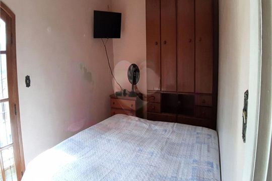 Casa à venda com 3 quartos, 116m² em Jardim Daysy, São Paulo