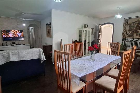 Casa à venda com 3 quartos, 200m² em Horto Florestal, São Paulo