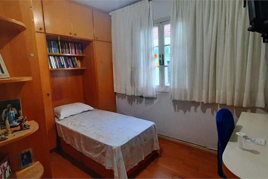 Casa à venda com 4 quartos, 193m² em Jardim São Paulo, São Paulo