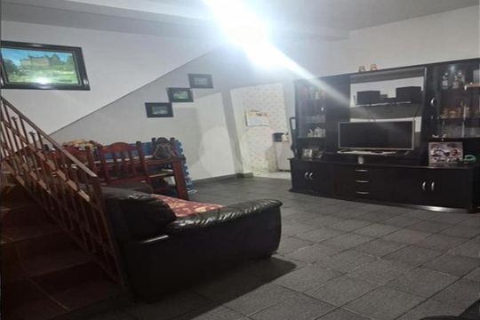 Casa à venda com 4 quartos, 300m² em Jardim Ataliba Leonel, São Paulo