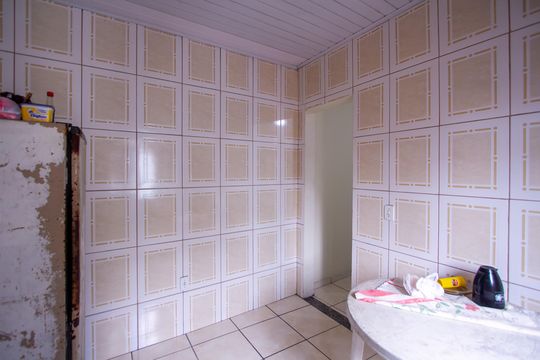 Cozinha de casa para alugar com 1 quarto, 40m² em Laranjal, São Gonçalo