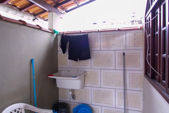 Área de Serviço de casa para alugar com 1 quarto, 40m² em Laranjal, São Gonçalo
