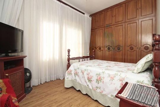 Casa à venda com 4 quartos, 261m² em Jardim São Paulo, São Paulo