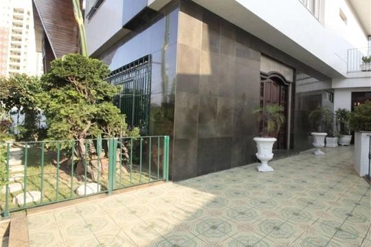Casa à venda com 4 quartos, 261m² em Jardim São Paulo, São Paulo