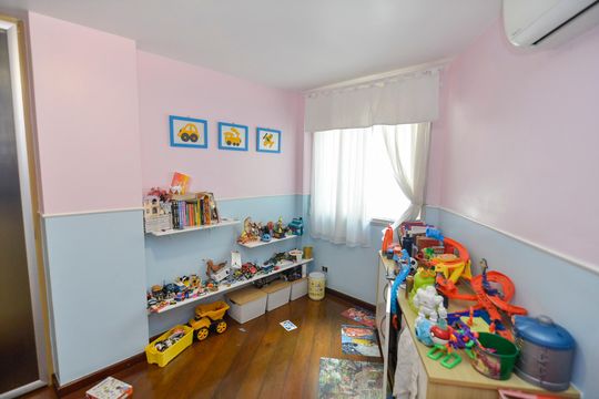 Quarto de apartamento à venda com 2 quartos, 77m² em Vila Isabel, Rio de Janeiro