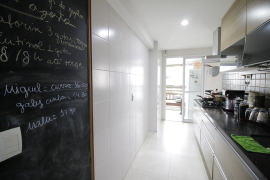 Cozinha de apartamento à venda com 4 quartos, 150m² em Barra Olímpica, Rio de Janeiro
