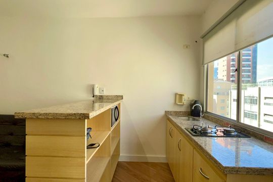 Cozinha de kitnet/studio para alugar com 1 quarto, 33m² em Pinheiros, São Paulo