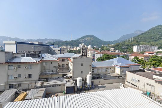 Quarto 1 de apartamento para alugar com 2 quartos, 53m² em Rio Comprido, Rio de Janeiro