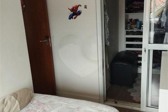 Casa à venda com 3 quartos, 100m² em Jardim Mangalot, São Paulo