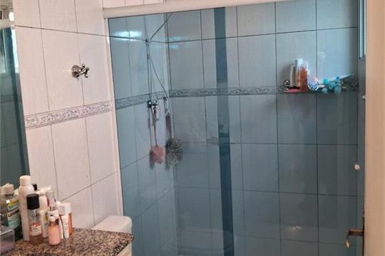 Casa à venda com 4 quartos, 151m² em Jardim São Jorge, São Paulo