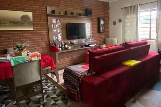 Casa à venda com 3 quartos, 180m² em Parque Ipe, São Paulo