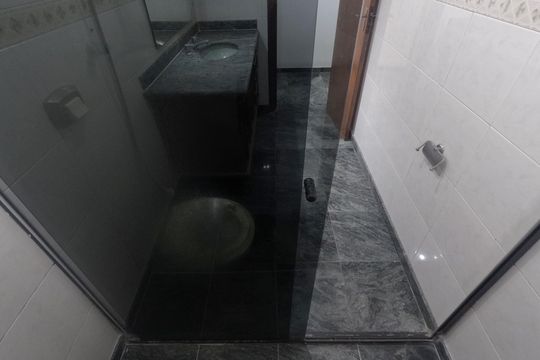 Banherio  de apartamento para alugar com 4 quartos, 230m² em Ponta da Praia, Santos
