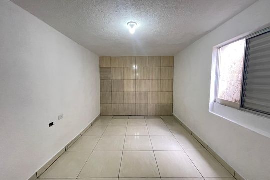 Quarto  de casa para alugar com 1 quarto, 40m² em Jaguaré, São Paulo