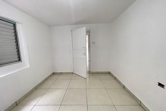 Quarto  de casa para alugar com 1 quarto, 40m² em Jaguaré, São Paulo