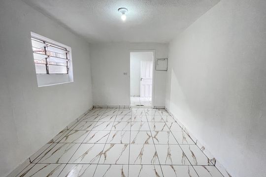 Casa para alugar com 1 quarto, 40m² em Jaguaré, São Paulo