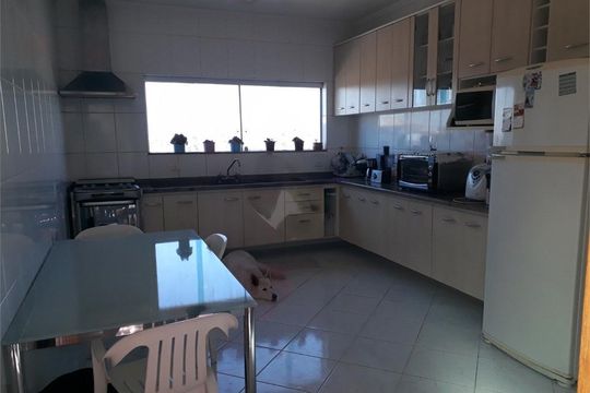 Casa à venda com 3 quartos, 189m² em Vila Constança, São Paulo
