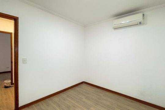 Quarto 2 de casa para alugar com 3 quartos, 230m² em Jardim Monte Azul, São Paulo