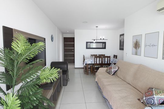 Apartamento para alugar com 2 quartos, 107m² em Vila Nova, Cabo Frio